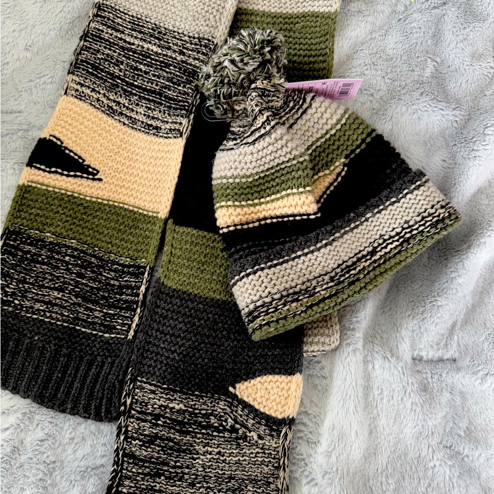 Wild Fable Knit Hat and Scarf